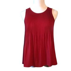 Loft Red Pleated Front Sleeveless Blouse Round Neck‎ Keyhole Back SP Petite